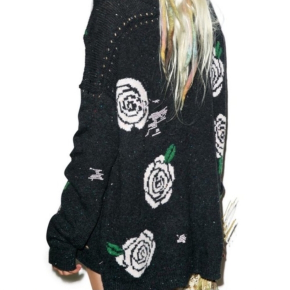 Wildfox Shredded Roses Venice Canal Sweater Gray Size XS - Picture 2 of 14